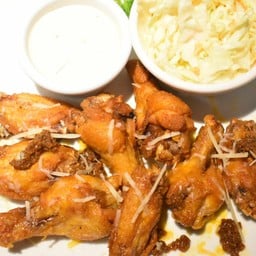 Garlic pamesan wings