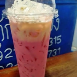 นมชมพูเย็น
