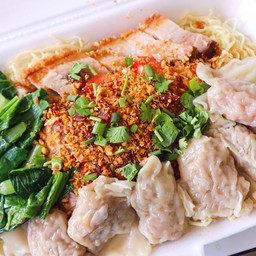 ชุดพุงพลุ้ย 2 (บะหมี่+หมูแดง+หมูกรอบ+เกี๊ยวหมู)