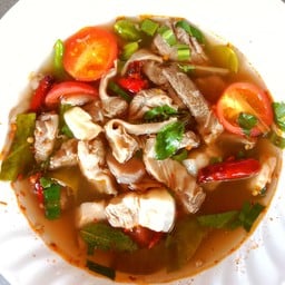 แซ่บกลางซอย
