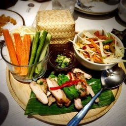 ชุดตำสยาม ไก่ย่าง ข้าวเหนียว
