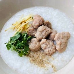 ร้านโจ๊กอร๊อย อร่อย เกาเหลาเลือดหมู