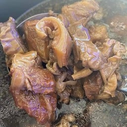 ข้าวต้มแห้งหมูตุ๋น