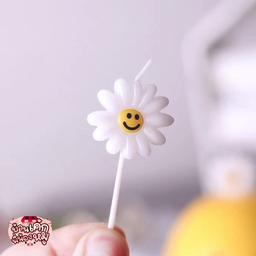 เทียนดอกเดซี่หน้ายิ้ม