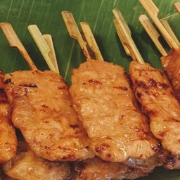 หมูปิ้งนมสด