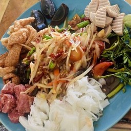 น้องจอยส้มตำยำแซ่บ