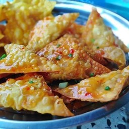 เกี้ยวใส้หมูสับทอด 10 ชิ้น