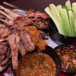 ร้านหมูปลาร้า เจ้กาเหว่า