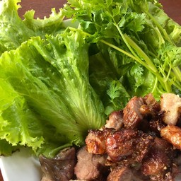 ข้าวเหนียวหมูย่าง