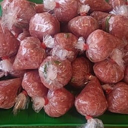 แหนมตุ้ม