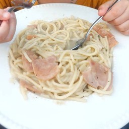 สปาเก็ตตี้คาโบนาร่า