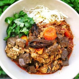 น้ำเงี้ยวเนื้อตุ๋น