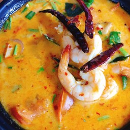 ต้มยำทะเลน้ำข้น(กุ้งปลาหมึก)