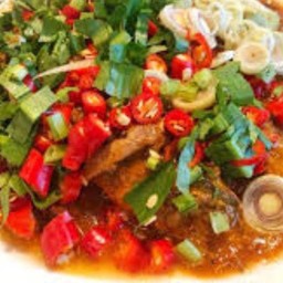 ยำปลากระป๋อง