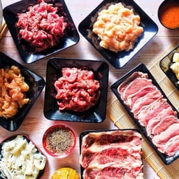 ชุดจัมโบ้