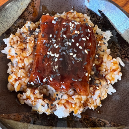 ข้าวหน้าปลาไหล (อูนางิ) + ซุปมิโซะ