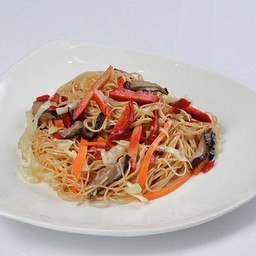 ผัดหมี่ซั่วหมูแดงเจ