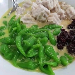 น้ำกะทิใส่เครื่อง