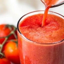 ชื่นใจ น้ำผัก ผลไม้ปั่น ตลาดฤทธิ์สุข