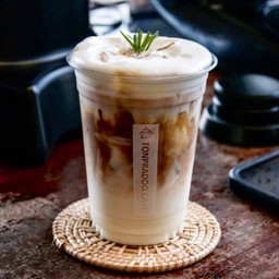 ลาเต้มะพร้าวสด Iced Coconut Laté