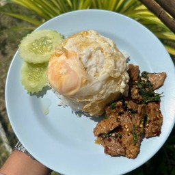 กะเพราเนื้อเปือย