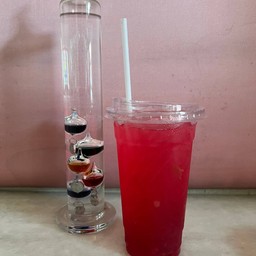 แดงมะนาวโซดา