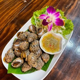 ร้านครัวตะวัน(ส้มตำ-ยำ-ก๋วยเตี๋ยว-กระเพารสเด็ด) ทิวลิปอ้อมน้อย