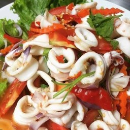 ยำปลาหมึก เล็ก