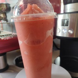 สตรอเบอร์รี่ปั่น Strawberry Smoothie