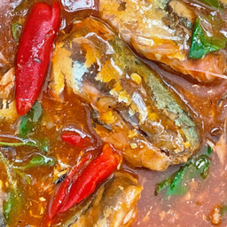 ข้าวกะเพราปลากระป๋อง
