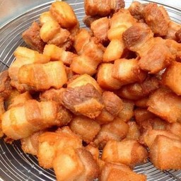 หมูสามชั้นทอด(1ขีด)