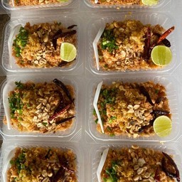 แหนมคลุก