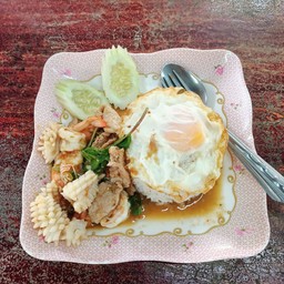 ครัวบ้านสวน By Stack Only โรงหนังอัมรินทร์