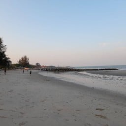 หาดค่ายพระรามหก