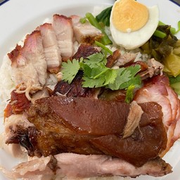 ข้าวขาหมูผสมหมูกรอบ