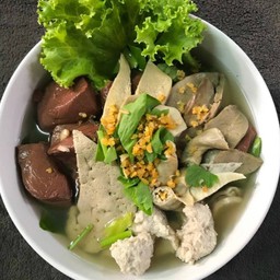 เกาเหลาเลือดหมู