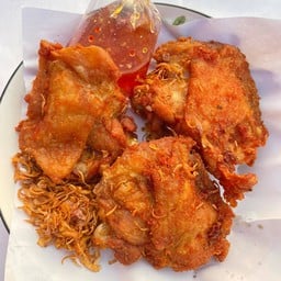 คุณนายไก่ทอด