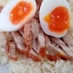 หมูกรอบพิเศษ