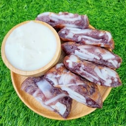 ขนมบ้าบิ่น บ้านเพ