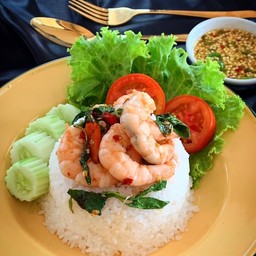ข้าวหน้ากะเพรากุ้ง