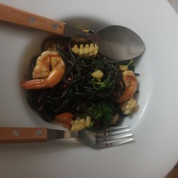 สปาเก็ตตี้หมึกดำทะเล