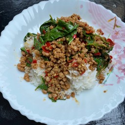 กะเพราหมูสับ