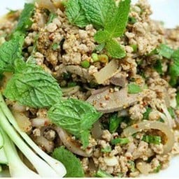 ข้าวกะเพรากับข้าวไข่เจียว