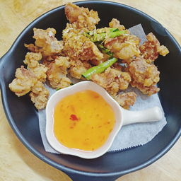 เอ็นไก่ทอดกระเทียม