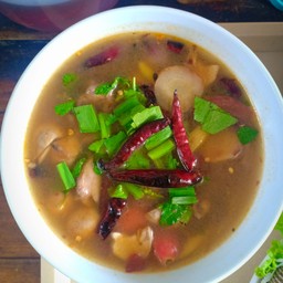 ต้มแซ่บเอ็นแก้วหมู