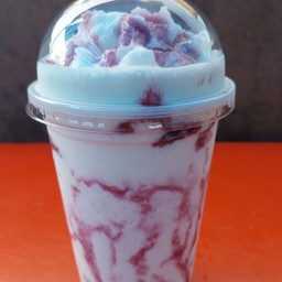 หมีปั่นองุ่น