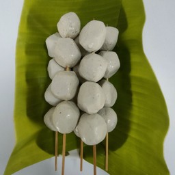 ลูกชิ้นทอดเอ็มเรส มีนบุรี ซ.8