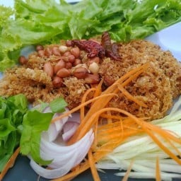 ยำปลาดุกฟู (นายเล็ก) ดินเเดง สาขาดินแดงฯ