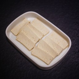 เต้าหู้แผ่น 2 ชิ้น鲜豆腐2个