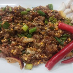 ก้อยหมูดิบ